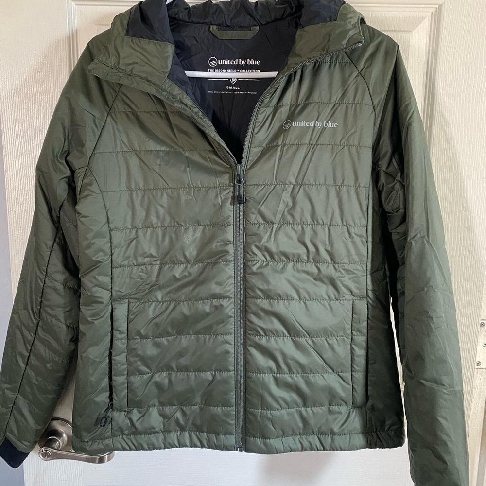 United By Blue - Bison Ultralight Jacket in Olive Color Size Small